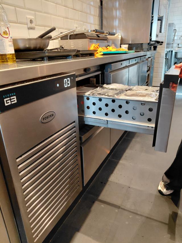 Foster koelwerkbank EP1/4H met lades