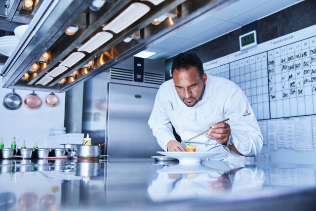 Michael Caines launches Foster’s new EcoPro G3